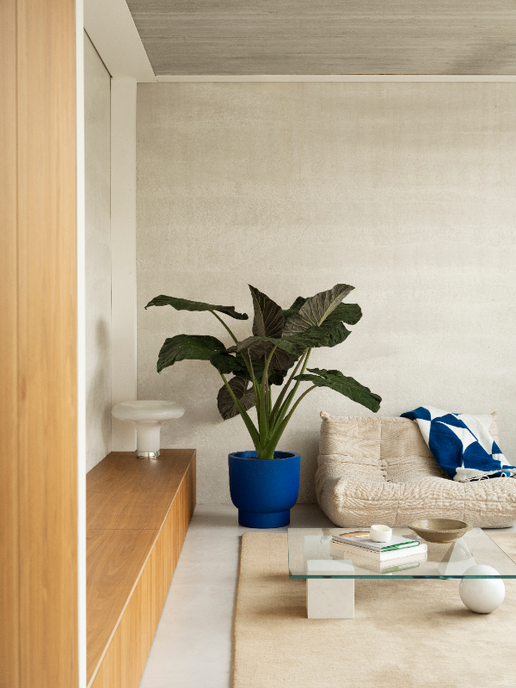 amber grail 47cm royal blue